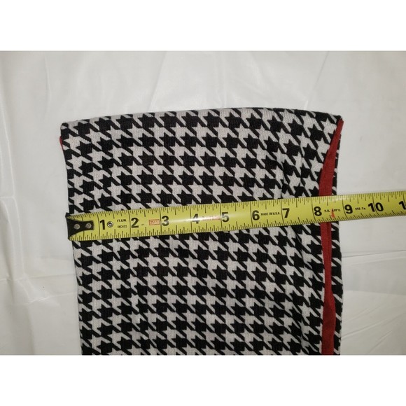 justin&taylor Infinity Scarf Houndstooth Black & White Burgandy Justin & Taylor - Picture 7 of 16